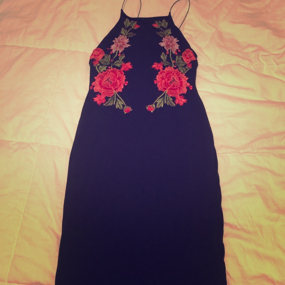 Black midi floral dress!